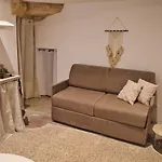 דירה Studio Boheme Au Centre Historique Beaucaire Cocoon 1 *